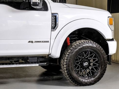 Used 2022 Ford F250 XLT w/ XLT Value Package image 8