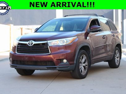 Used 2015 Toyota Highlander LE