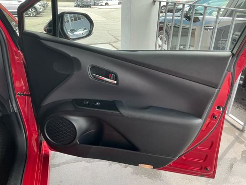 Used 2018 Toyota Prius Prime Plus FWD image 36