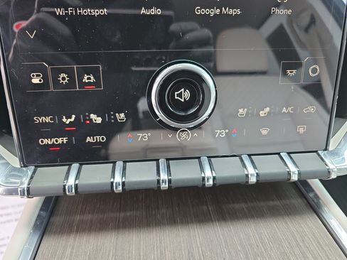 Used 2024 GMC Acadia Denali image 21