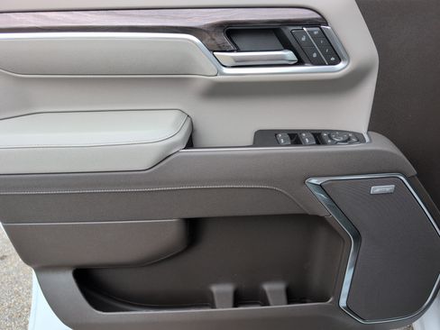 New 2026 Chevrolet Silverado 1500 LTZ w/ LTZ Premium Package image 15