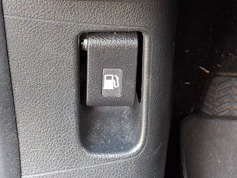 Used 2014 Honda CR-V LX image 29