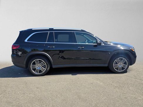 Used 2026 Mercedes-Benz GLS 450 4MATIC image 4