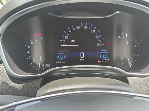 Used 2015 Cadillac SRX FWD image 9