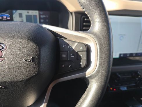 Used 2022 Ford Bronco Wildtrak image 15