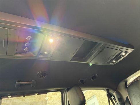 Used 2019 Dodge Grand Caravan GT FWD image 19