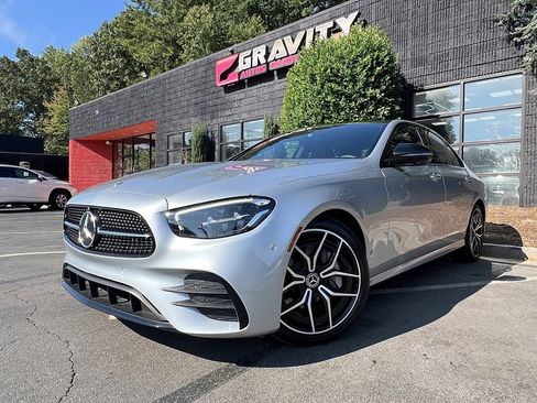 Used 2022 Mercedes-Benz E 350 Sedan image 2