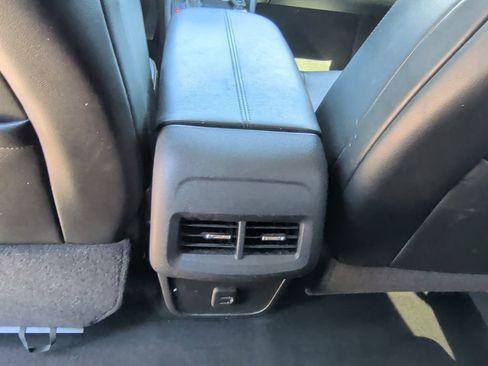 Used 2019 Chevrolet Equinox Premier image 34