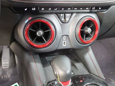 Used 2025 Chevrolet Blazer RS FWD image 20