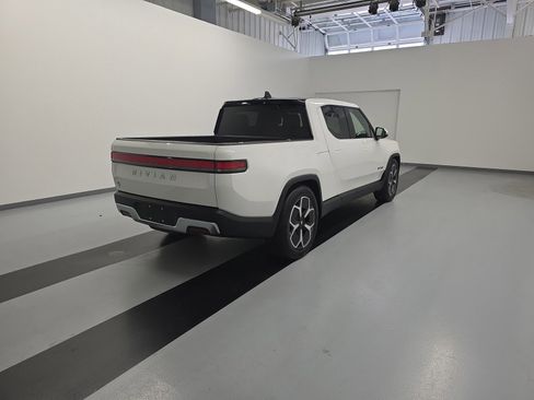 Used 2022 Rivian R1T Adventure image 5
