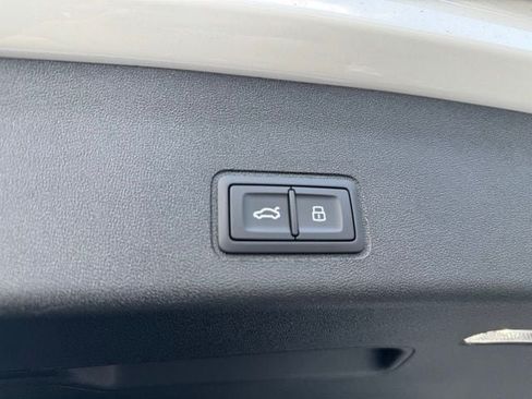 New 2026 Audi Q3 quattro 2.0T AWD/4WD image 26