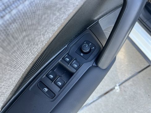 Certified 2025 Volkswagen Tiguan S image 14