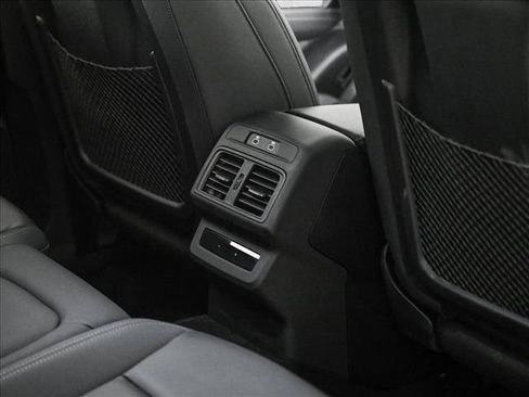 Certified 2025 Audi Q5 Premium w/ Convenience Package AWD/4WD image 18