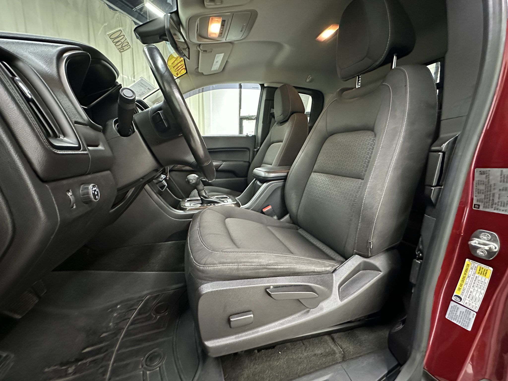 Used 2017 GMC Canyon SLE w/ SLE Convenience Package RWD image 23