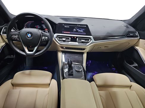Used 2021 BMW 330i Sedan w/ Premium Package image 9