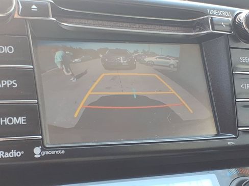 Used 2017 Toyota RAV4 XLE w/ Plus Special Value Package AWD/4WD image 8