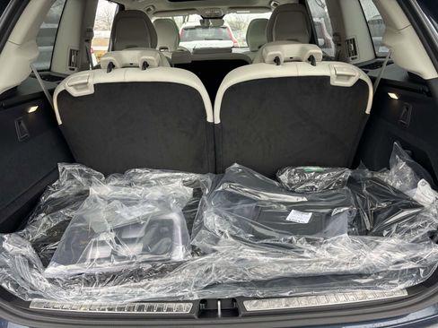 New 2026 Volvo XC90 T8 Ultra w/ Protection Package Premier AWD/4WD image 9