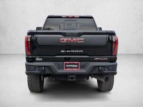 Used 2025 GMC Sierra 2500 AT4X w/ AT4X AEV Edition image 6