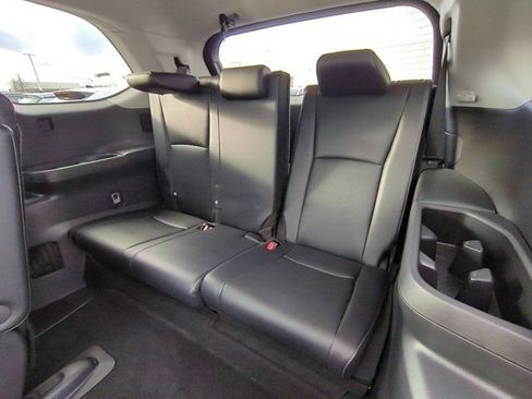 Used 2024 Toyota Grand Highlander Limited FWD image 17