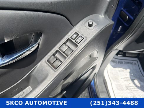 Used 2022 Nissan Frontier SV RWD image 22
