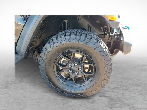 Used 2024 Jeep Wrangler Unlimited image 9