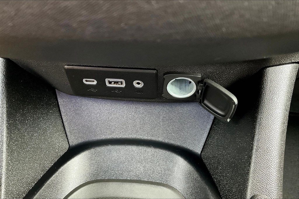 Used 2023 Chevrolet Malibu LS FWD image 19
