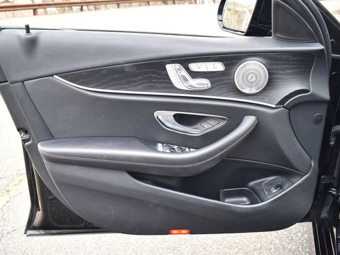 Used 2020 Mercedes-Benz E 350 Sedan w/ Driver Assistance Package image 22