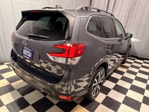 Used 2023 Subaru Forester Limited AWD/4WD image 4