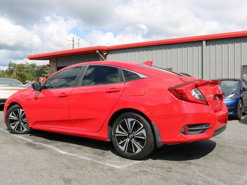Used 2018 Honda Civic EX-L image 7