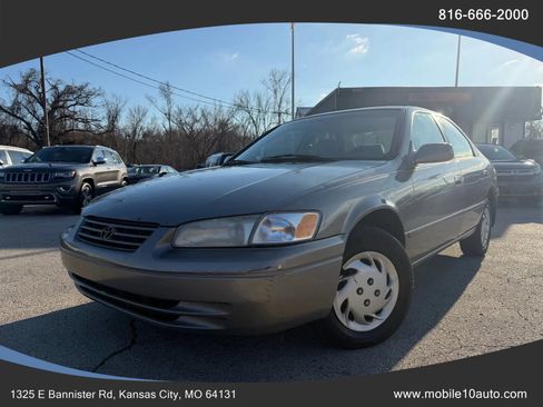 Used 1997 Toyota Camry CE image 1