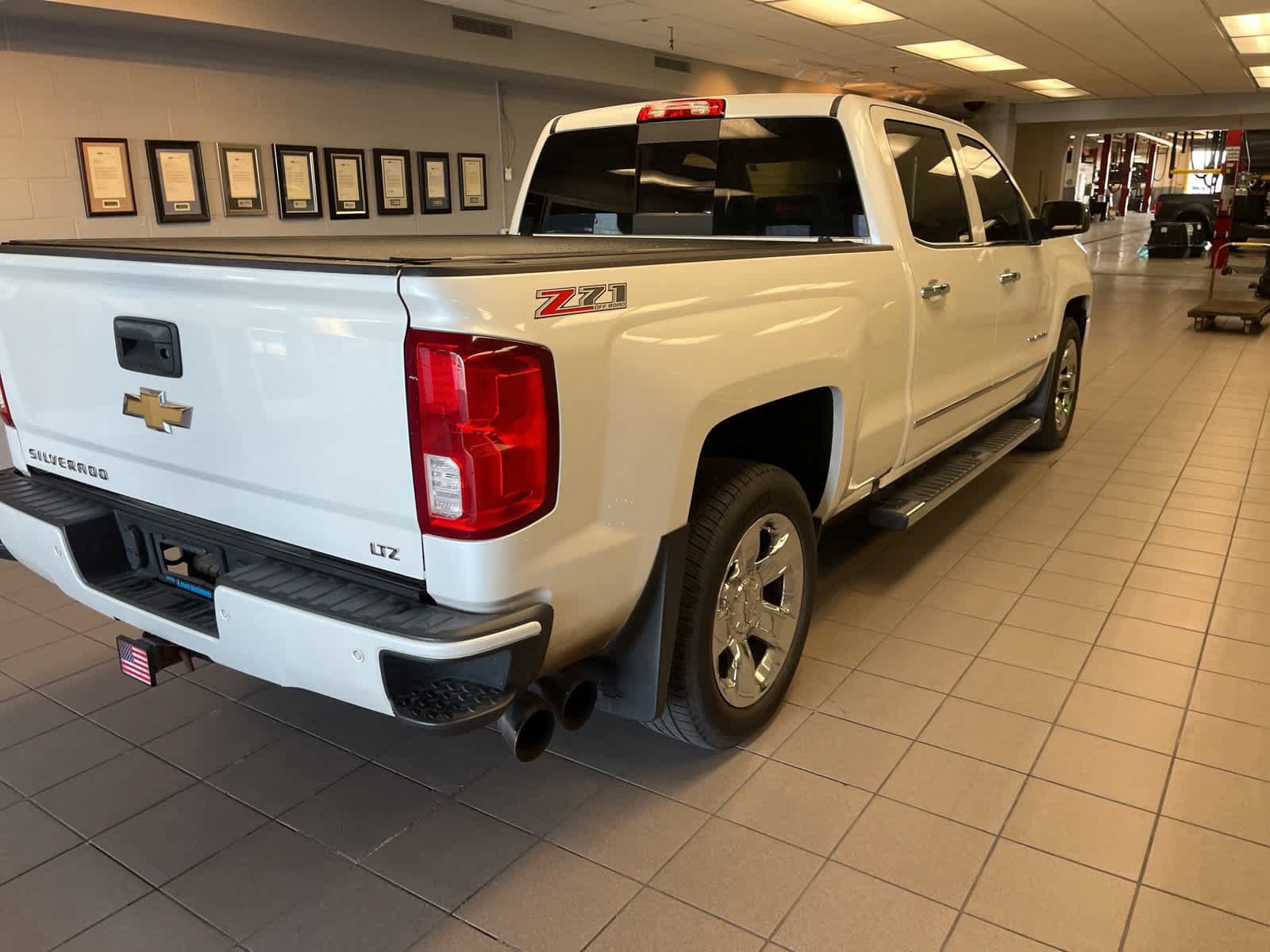 Used 2016 Chevrolet Silverado 1500 LTZ Z71 w/ LTZ Plus Package AWD/4WD image 16