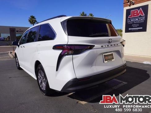 Used 2023 Toyota Sienna XLE image 26
