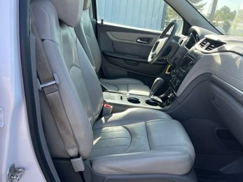 Used 2016 Chevrolet Traverse LTZ AWD/4WD image 30