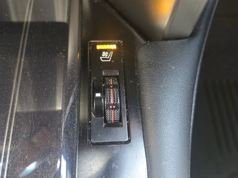 Used 2020 Lexus GX 460 Premium w/ Premium Package image 22