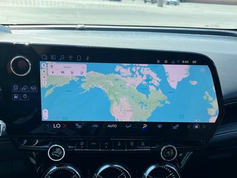 Used 2024 Chevrolet Blazer EV LT AWD/4WD image 17