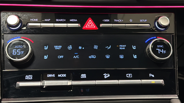 Used 2025 Hyundai Santa Fe Calligraphy AWD/4WD image 18