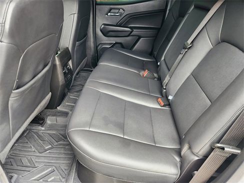 Used 2024 Chevrolet Colorado LT w/ LT Convenience Package III image 30