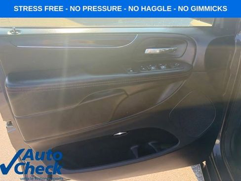 Used 2018 Dodge Grand Caravan GT FWD image 5