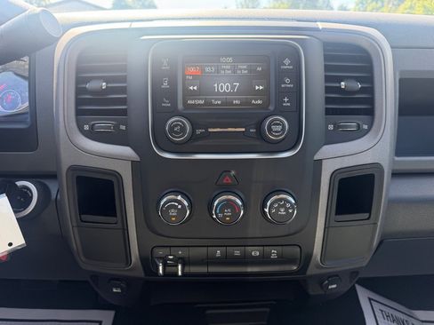 Used 2018 RAM 2500 Tradesman w/ Chrome Appearance Group AWD/4WD image 25
