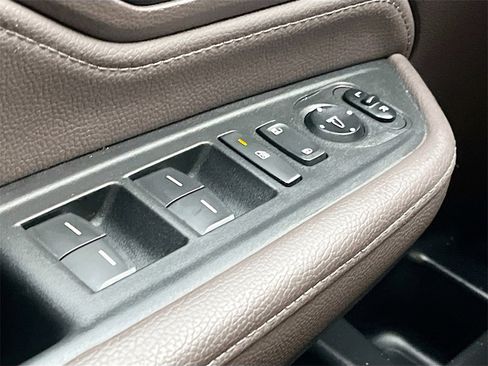 Used 2024 Honda Odyssey Touring image 18