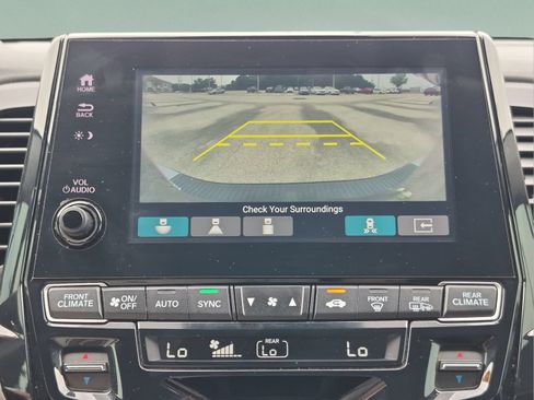 Used 2023 Honda Odyssey Touring image 23