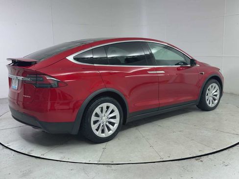 Used 2020 Tesla Model X Long Range image 2