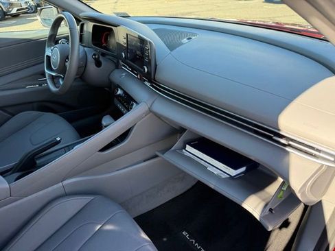 Certified 2025 Hyundai Elantra Sport image 25