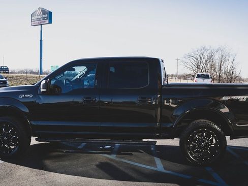 Used 2016 Ford F150 XLT w/ Equipment Group 302A Luxury image 21