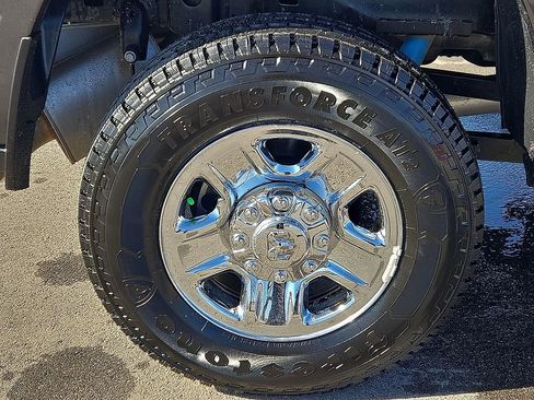 Used 2024 RAM 2500 Tradesman w/ Chrome Appearance Group image 7
