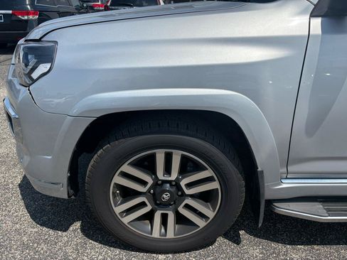 Used 2018 Toyota 4Runner Limited AWD/4WD image 11