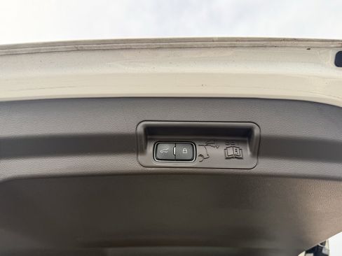 Used 2021 Ford Explorer Platinum w/ Equipment Group 601A image 6