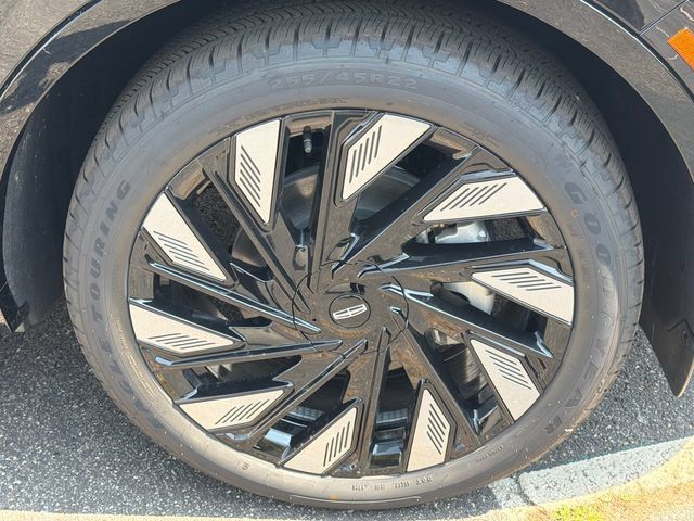 New 2026 Lincoln Nautilus Reserve w/ Jet Appearance Package AWD/4WD image 13