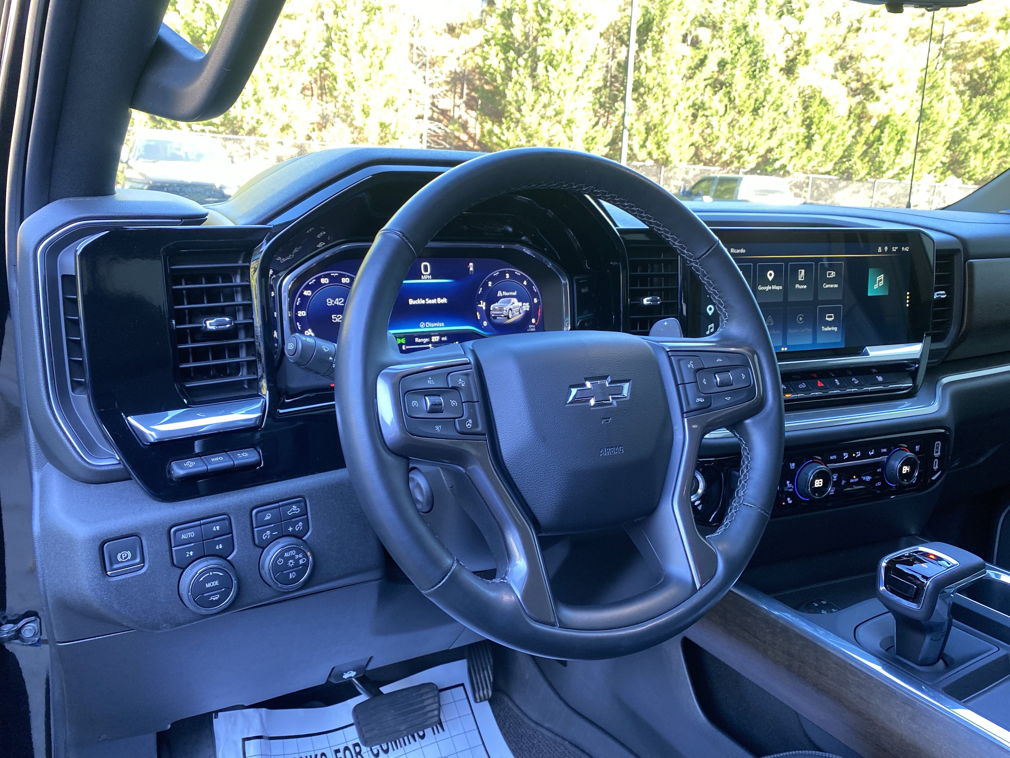 Used 2025 Chevrolet Silverado 1500 High Country w/ Midnight Edition AWD/4WD image 15