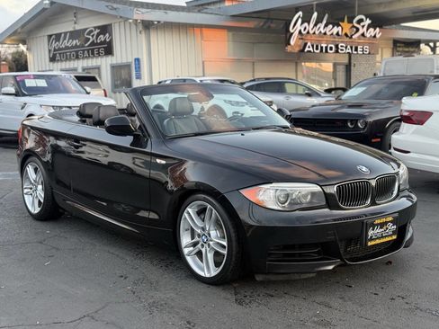Used 2012 BMW 135i Convertible image 3